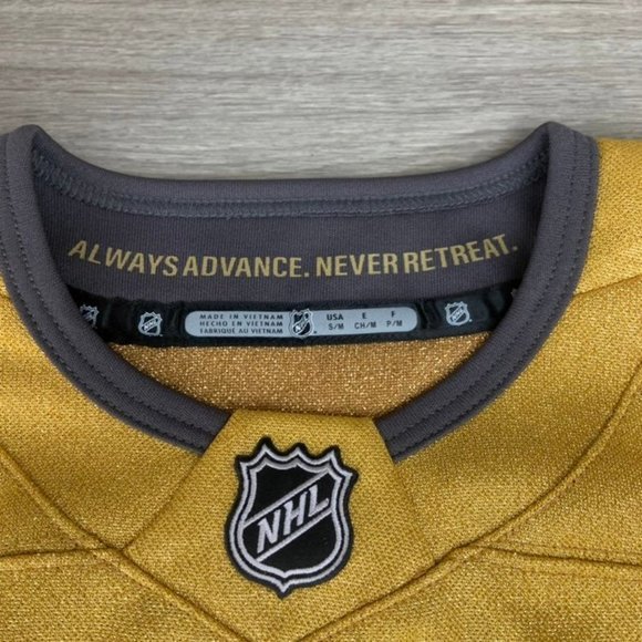 Kids Las Vegas Golden Knight NHL hockey jersey size small/medium - Picture 5 of 11